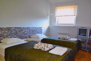 Гостевой дом Fortuna Hostel Маарду Бюджетный двухместный номер с 1 кроватью или 2 отдельными кроватями-5